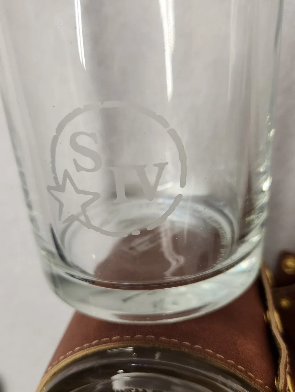 Makers Mark SIV Bourbon Whiskey Leather Wrapped Rocks Glasses Tumblers Set of 4